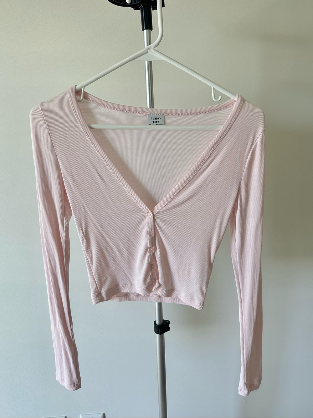 Aritzia Pale Pink Cropped Long-Sleeve Button Top